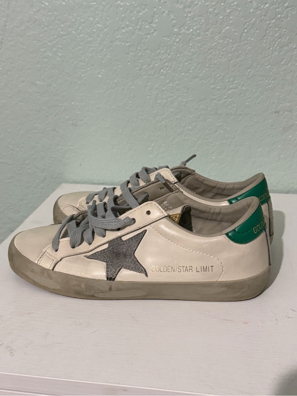 Golden Goose White Leather Sneakers with Green Heel and Gray Star - Picture 4 of 13